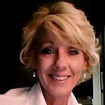 Tonya Graves - @thepaintet - Instagram