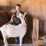 Tonya Snyder - @thewildcarrotfarmstead - Instagram