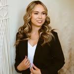 Tracy Thomas - @soldbytr3s - Instagram
