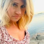 Tracey Abbott - @traceymaureen456 - Instagram