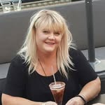 Tracey Goss - @footymom2023 - Instagram