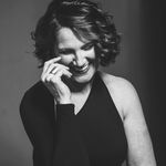 Tracey Hugo - @traceyhugoselftapes - Instagram