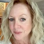 Miffi Tracey MacLean - @miffisellshomes - Instagram