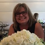 Traci Sanchez - @tloves2chill - Instagram
