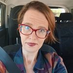 Tracy Spangler - @feakingbirds - Instagram
