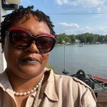Traci Webb - @69cancer40 - Instagram