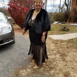 Tracy Yates - @tracy.yates.1213 - Instagram