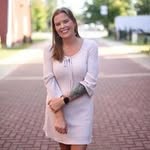 Tracy Abney - @16mthsapart - Instagram
