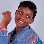 Tracy Bless - @tracie_omah - Instagram