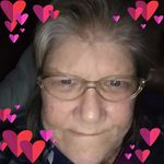 Tracy Britz - @vallepeach - Instagram
