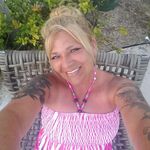 Tracy Hatch - @tracyhatch1221 - Instagram