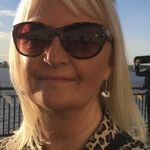 Tracey Loftus - @traceyloftus3 - Instagram