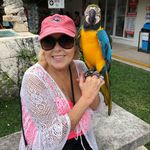 Tracy Mallory - @tracy.mallory.520 - Instagram
