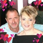 Tracy Newell - @tracy.newell.5 - Instagram