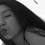 Tracy Robles - @fins_palomamami - Instagram