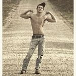 Travis John Cummins - @travis.cummins00 - Instagram