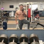 Travis Embrey - @travobfit - Instagram