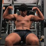 Travis Hinton Jr. - @travs_fitlife - Instagram