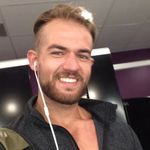 Travis Searle - @t_yummies - Instagram