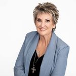 Tricia Johnston - @tricia.johnston.5220 - Instagram