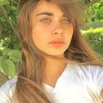 Trina Haresta - @trinaharestar - Instagram