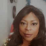 Trish Henderson - @niftytouches - Instagram