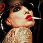 Trish Henderson - @trish7825 - Instagram