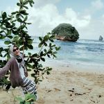 Tri Yudhia Shabreena - @trishabreena - Instagram