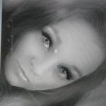 Trisha Davies - @trishadrippin - Instagram