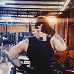 Tún Lee - @tun.lee.112 - Instagram