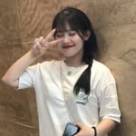 Cát Tường - @tuonghayley - Instagram