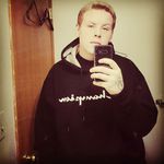 Tyler Benton - @tyler.benton.5070 - Instagram