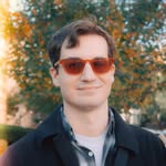 Tyler Hare - @tylers.desk - Instagram