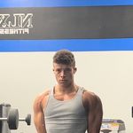 Tyler Metz - @tylermetz26 - Instagram