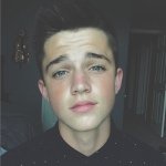 Tyler Rayburn - @ty_burnn - Instagram