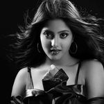 @ulka_gupta_ - Instagram