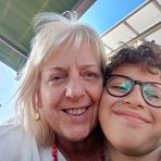 Una Lowe - Facebook