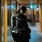 원진나 - @ursula__bennett - Instagram