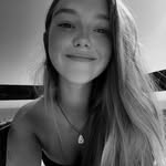 Gigitaaaaaaaa - @valeeebeech - Instagram