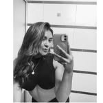 @val_bermudez.22 - Instagram