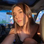 @_.valesparza._ - Instagram