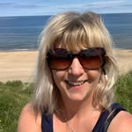 Val Gillespie - @valbeachdays - Instagram