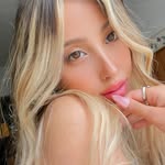 𝒗𝒂𝒍𝒆𝒏𝒕𝒊𝒏𝒂 - @valentinalacourt - Instagram