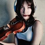 𝐕𝐚𝐥𝐞𝐫𝐢𝐚 𝐋𝐞ó𝐧 - @vallyonist - Instagram