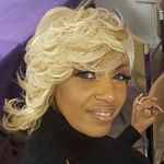 Valerie Cook - @bluue4u - Instagram
