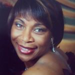 valencia bennett - @cateyes_72 - Instagram