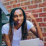 Valencia Lee - @thewritegenius15 - Instagram