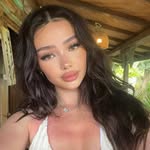 Isabella Valencia Young - @isabellavallencia - Instagram