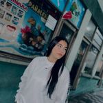 Valentina Mejia Hall - @valen_mejia128 - Instagram