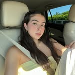 vale - @valeriameridaa - Instagram